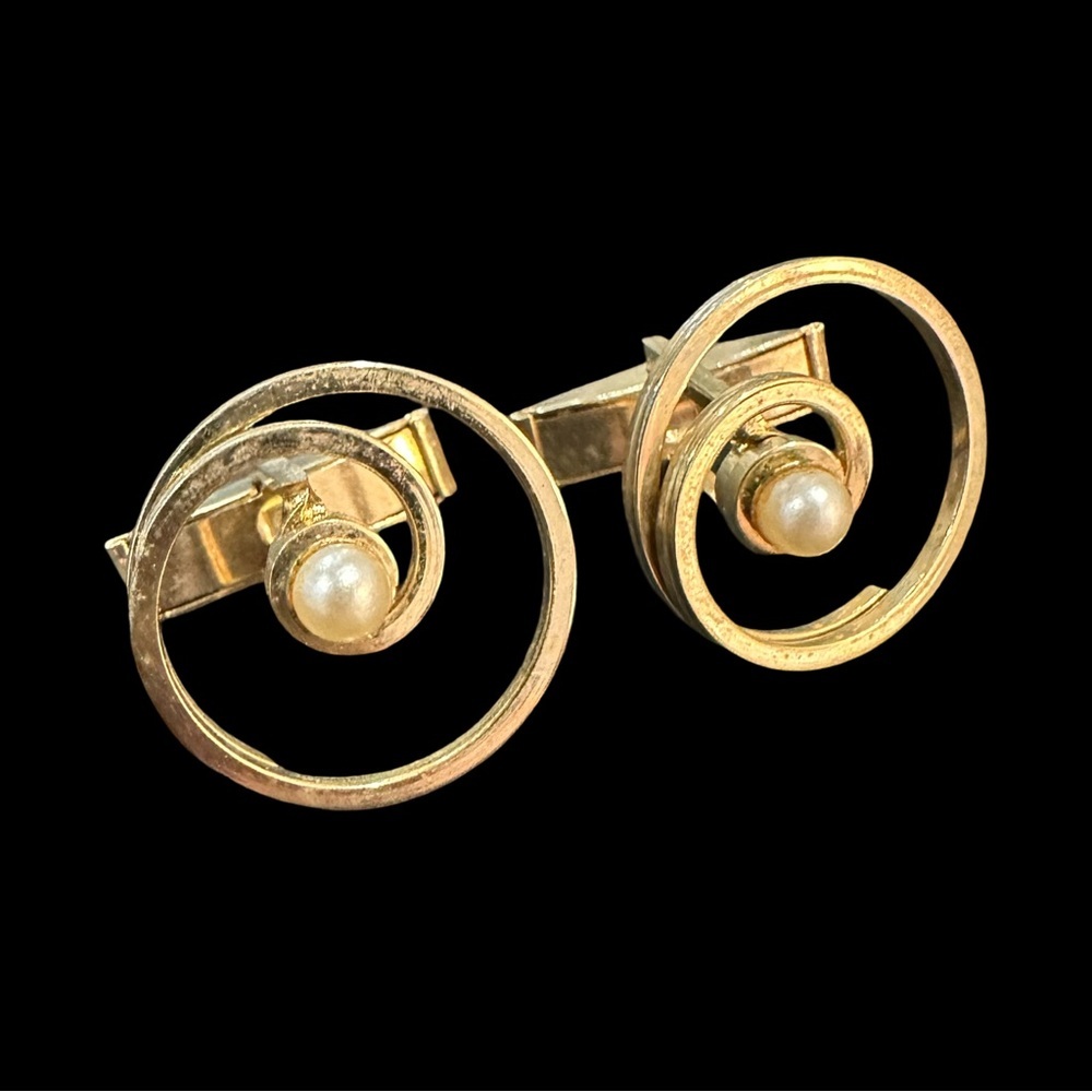 Vintage Cufflinks Gold Tone Faux Pearl Center Spiral Design